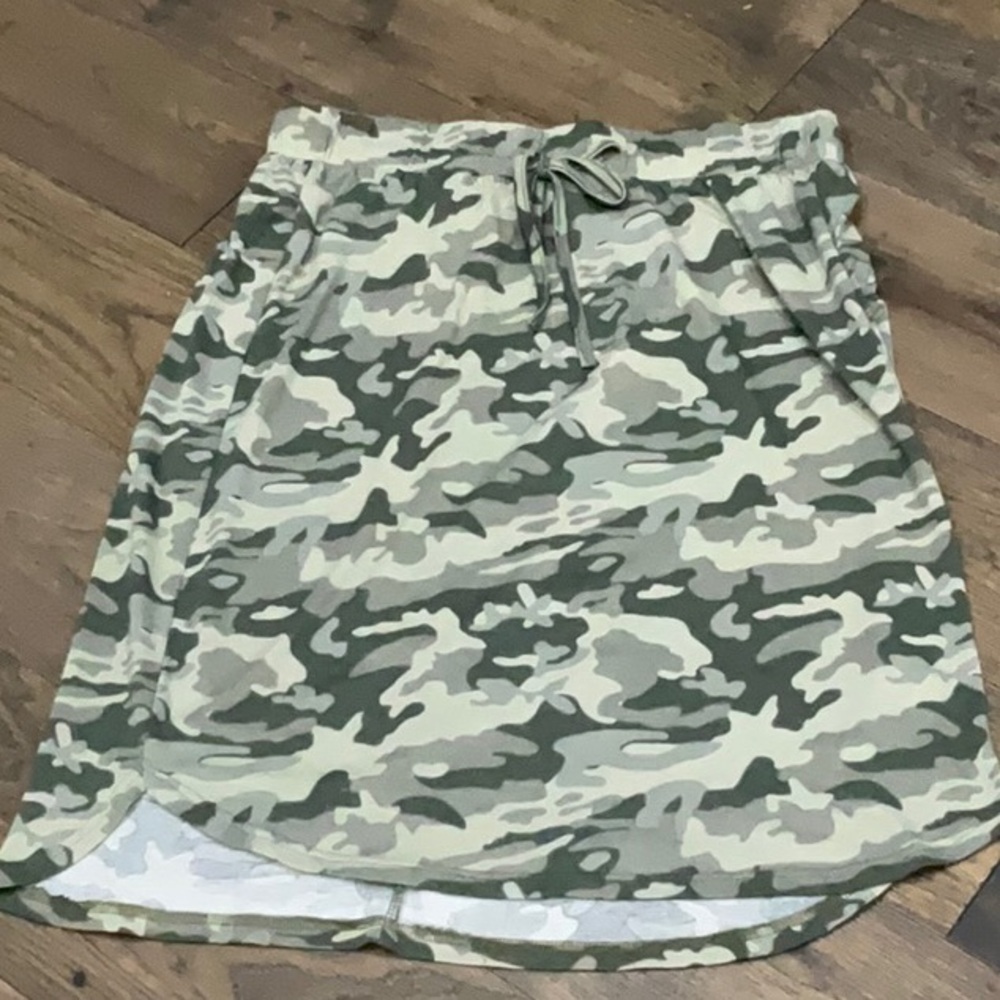 Tickled Teal Green Camo Drawstring High-Low Skirt